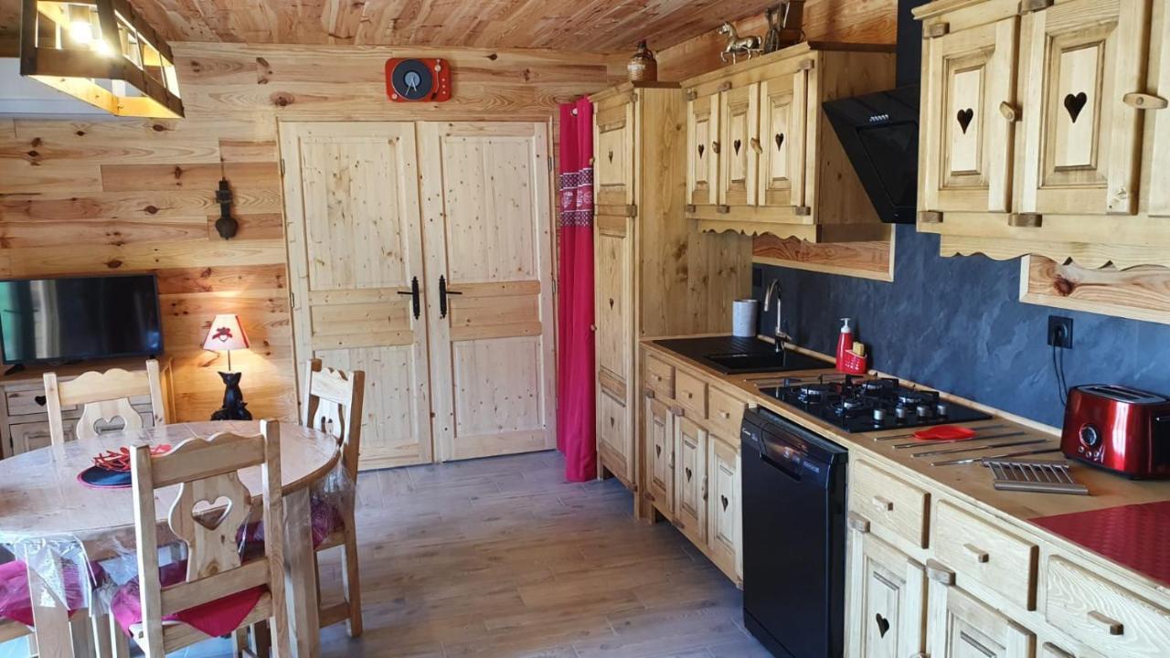 Chez Lavalou Gite 4* Chaleureux En Bois Lannemezan Exterior photo