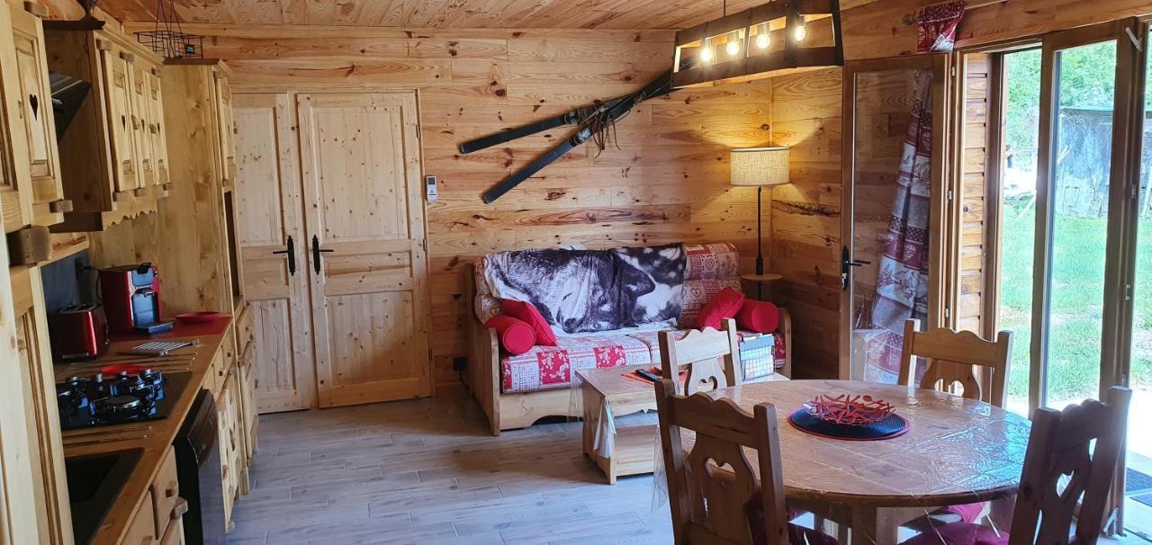 Chez Lavalou Gite 4* Chaleureux En Bois Lannemezan Exterior photo