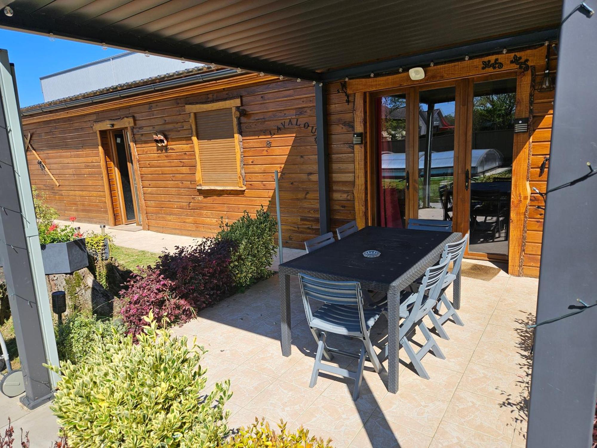 Chez Lavalou Gite 4* Chaleureux En Bois Lannemezan Exterior photo